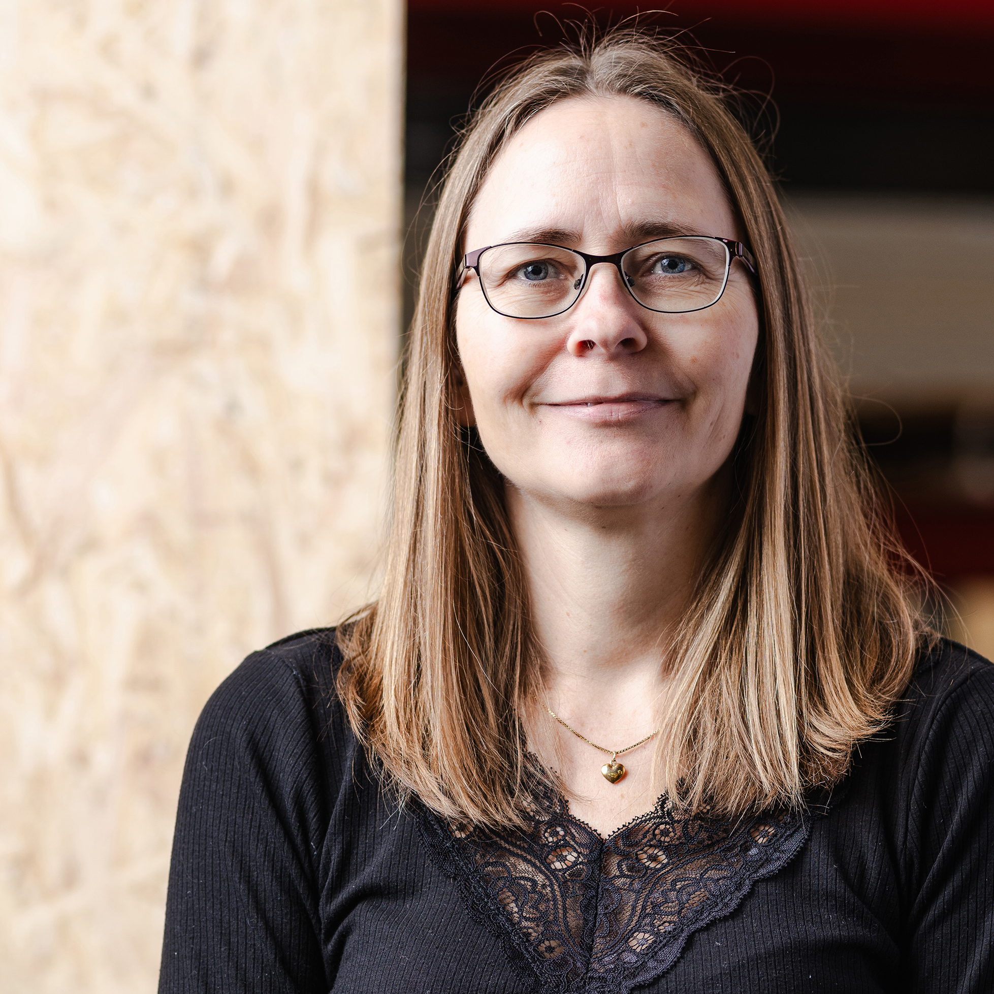 Lisa Rust Calgary Medarbejdere - A.S. Facader